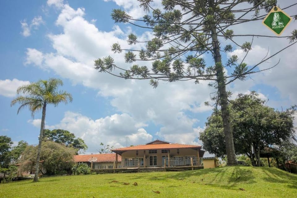 Property building, Spring, Day, Natural landscape, Garden, Garden view