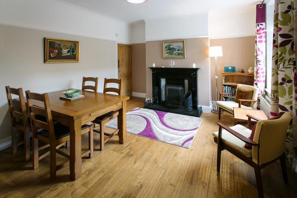 Living room, Seating area, Dining area, flat iron