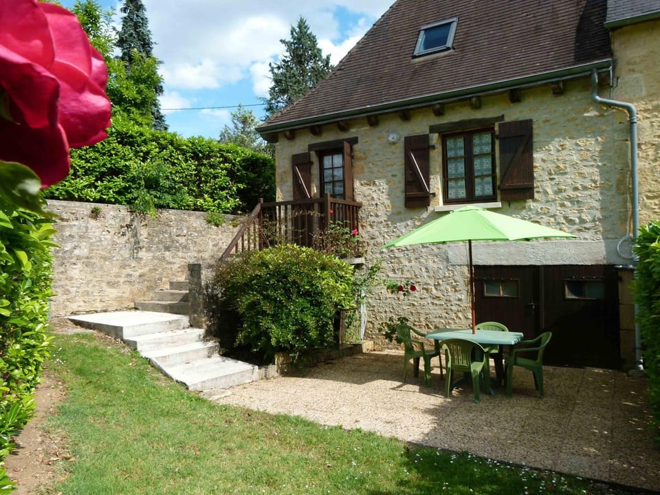 Patio, Garden view