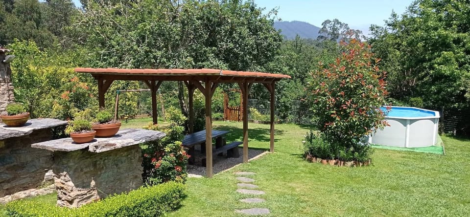 BBQ facilities, Garden, View (from property/room), Garden view, Mountain view, Pool view, Sea view, Swimming pool