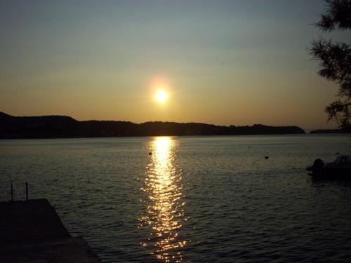 Apartman Supetarska Draga Apartment in Supetarska Draga
