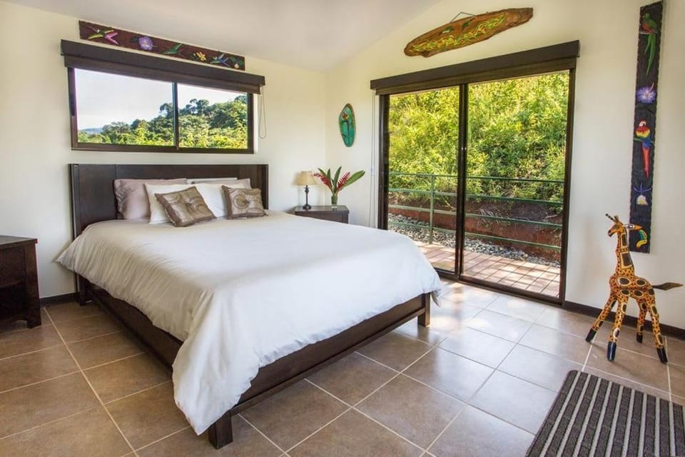 Villa Vista Hermosa - with breathtaking ocean view & WiFI Villa in Quepos