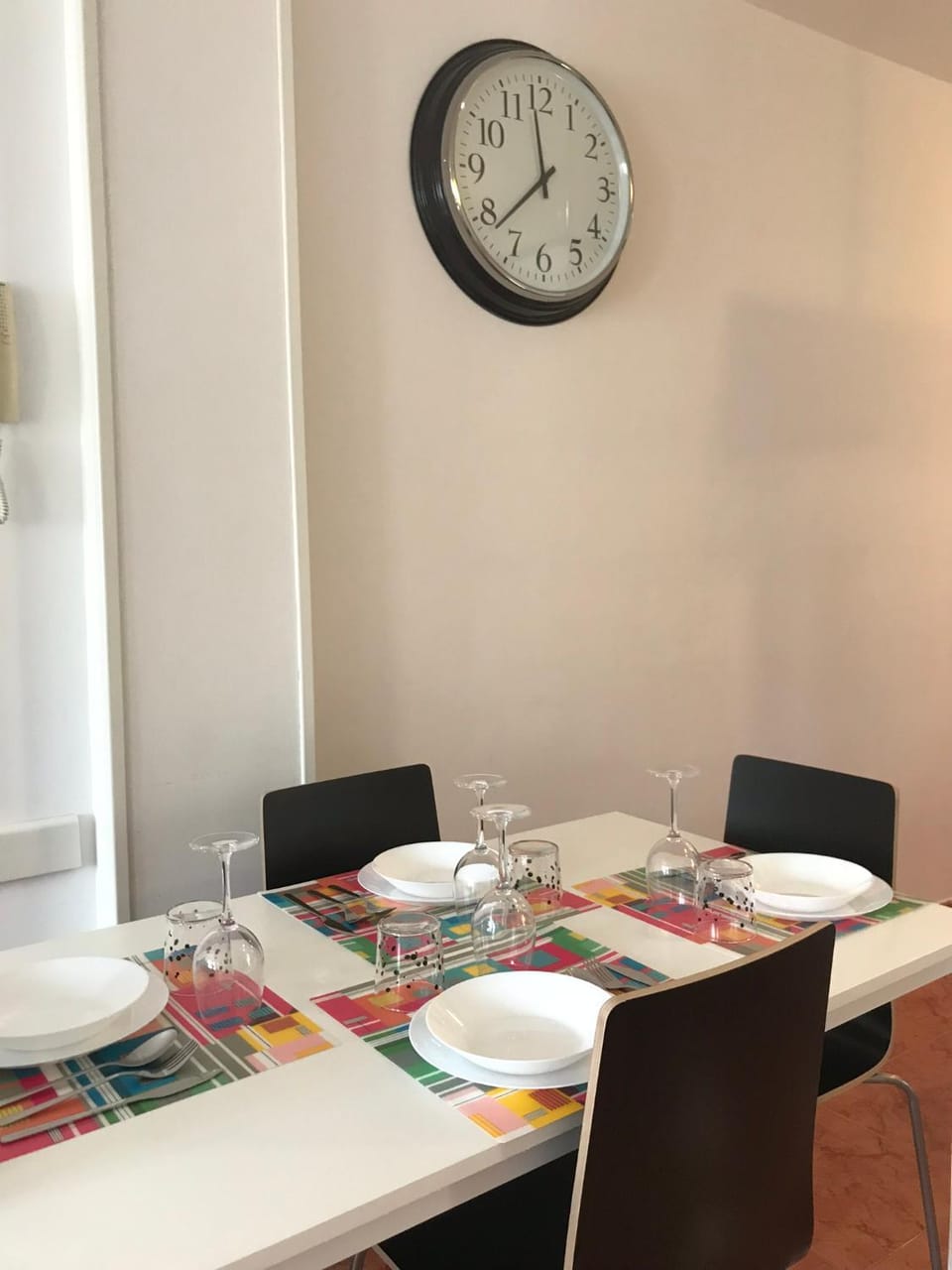 Dining area, Food