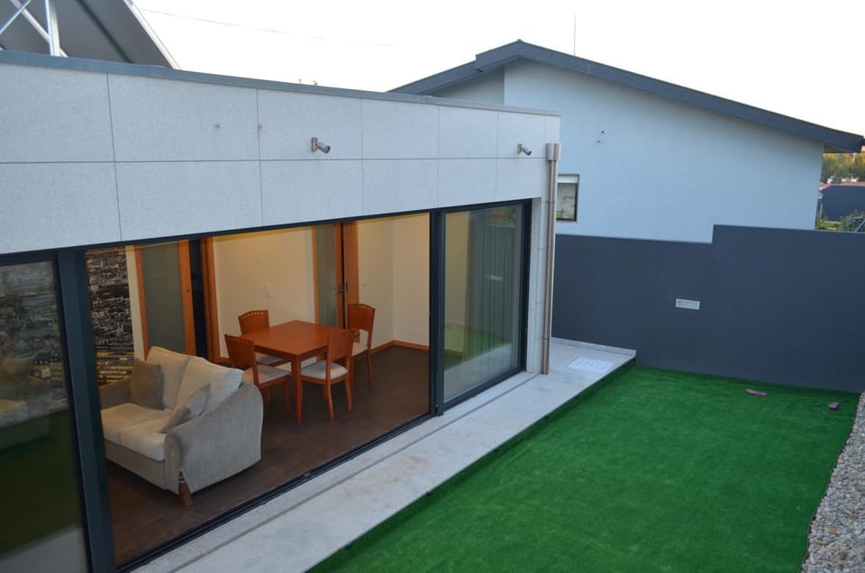 Patio, Garden, Balcony/Terrace