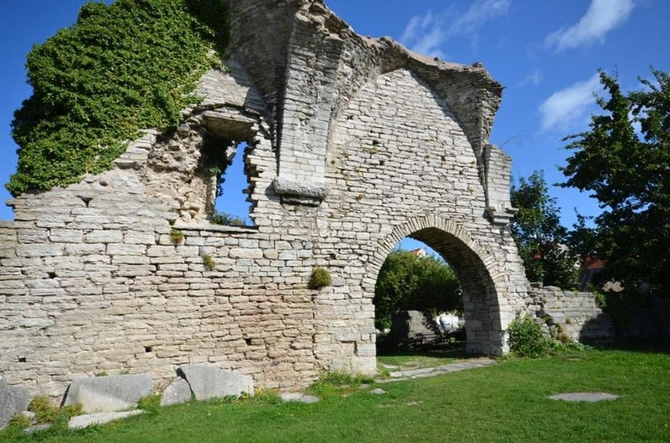 Nearby landmark, Landmark view