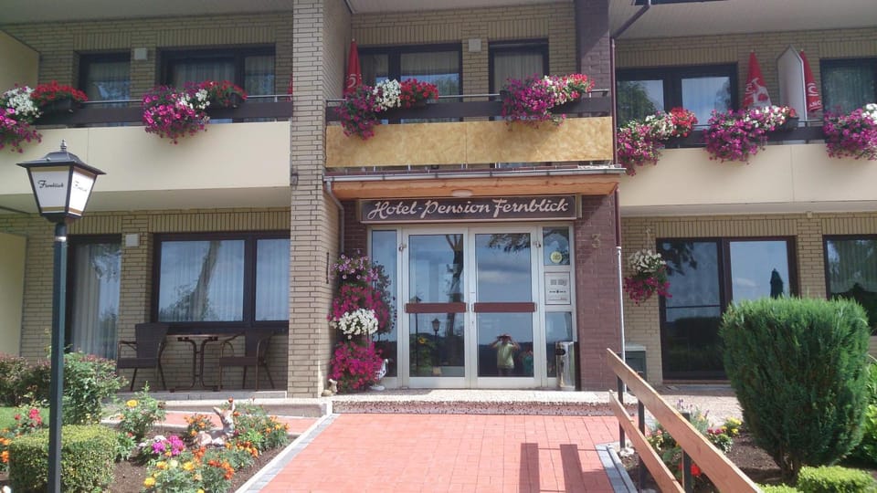 Facade/entrance, Day