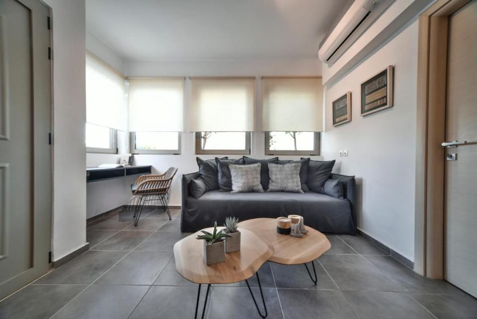 Lenikos Resort House in Crete