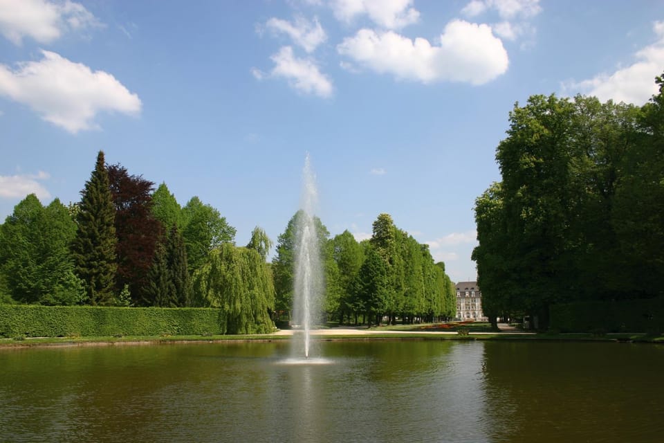Nearby landmark, Natural landscape
