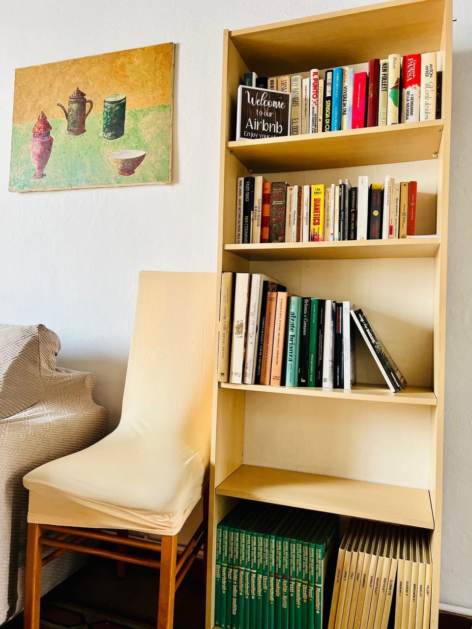 Library, Living room