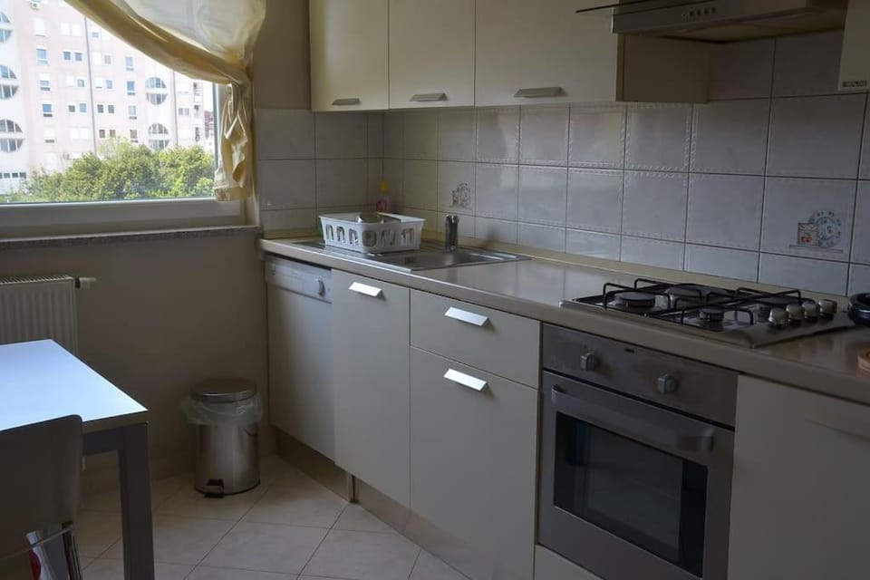 Kitchen or kitchenette, pet friendly