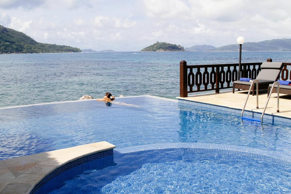 Day, Pool view, Sea view, Swimming pool, sunbed