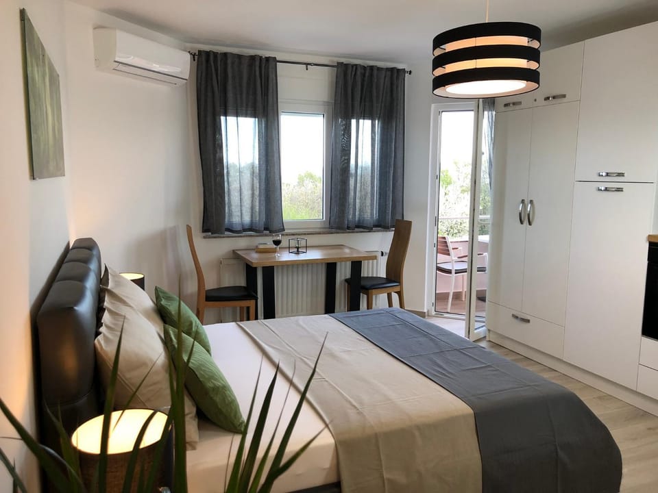 Living room, Bedroom