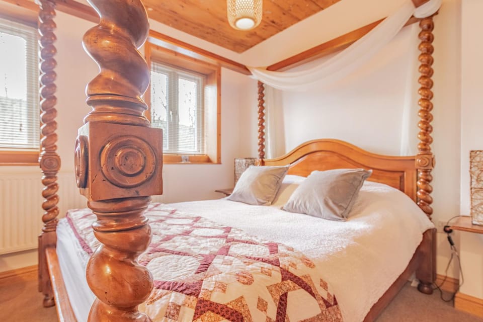 Millrace Cottage House in Holmfirth