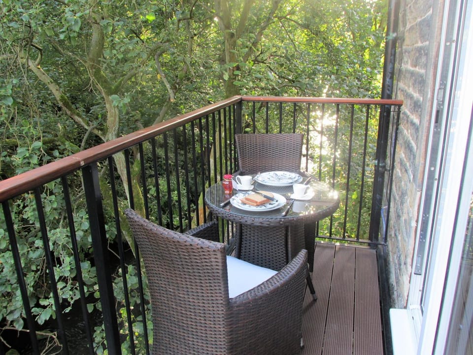 Property building, Balcony/Terrace