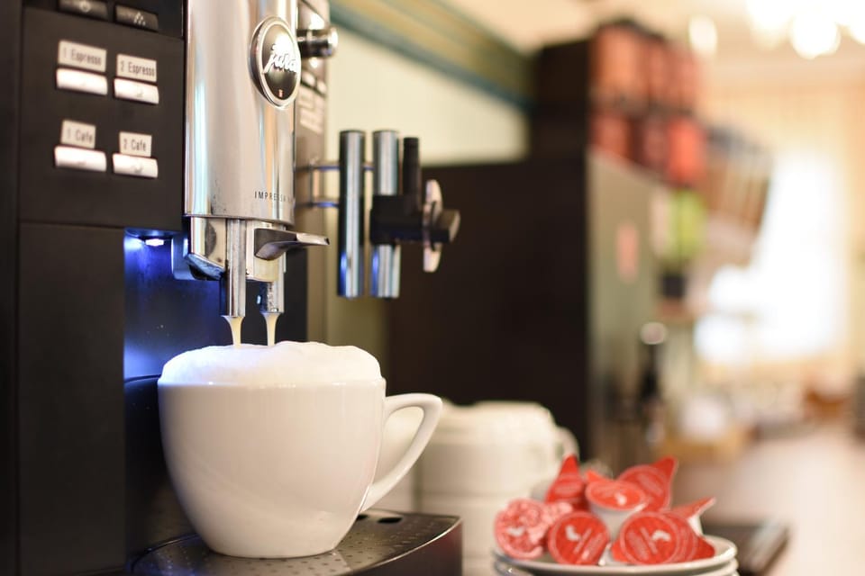 Restaurant/places to eat, Buffet breakfast, Non alcoholic drinks, Internal: Not applicable to any particular room