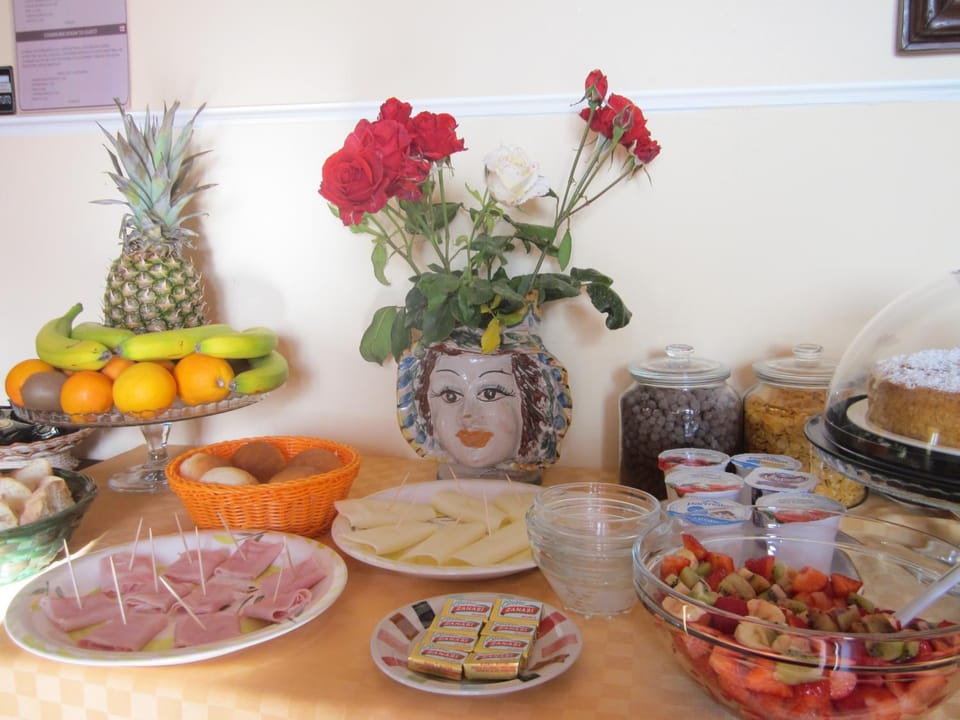 Food and drinks, Food, Breakfast, Continental breakfast, Buffet breakfast, Italian breakfast