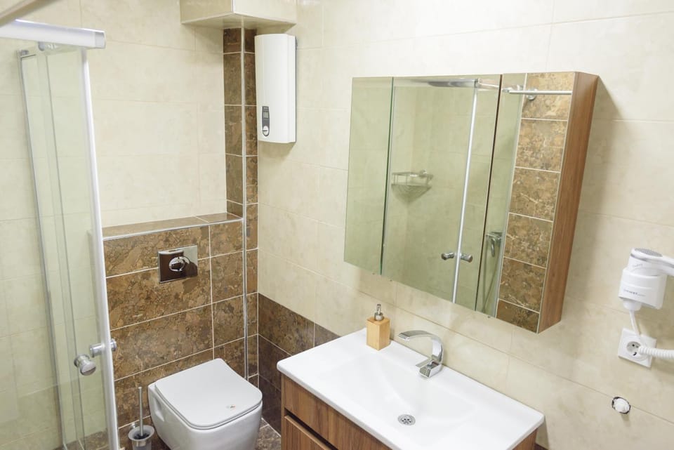 Shower, Toilet, Bathroom