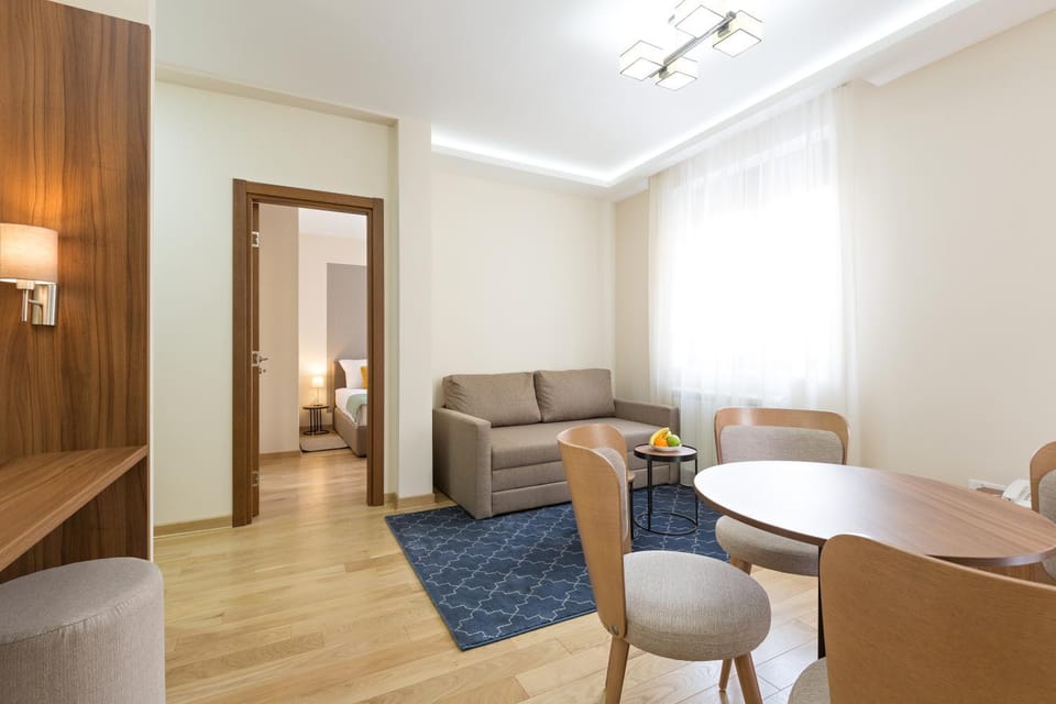 Living room, Seating area, Dining area
