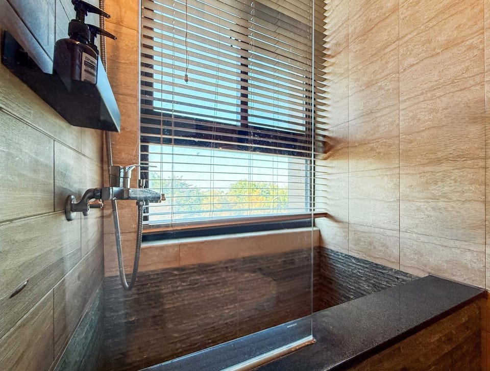 Bathroom, Bath