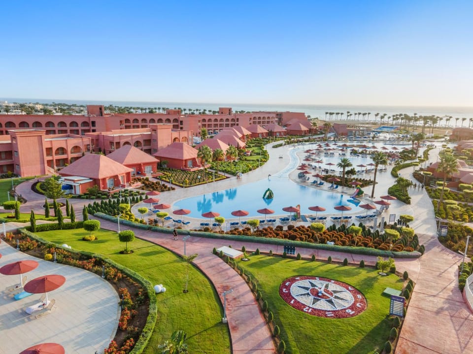 Natural landscape, Bird's eye view, Pool view