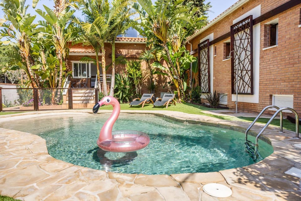 Garden, Swimming pool