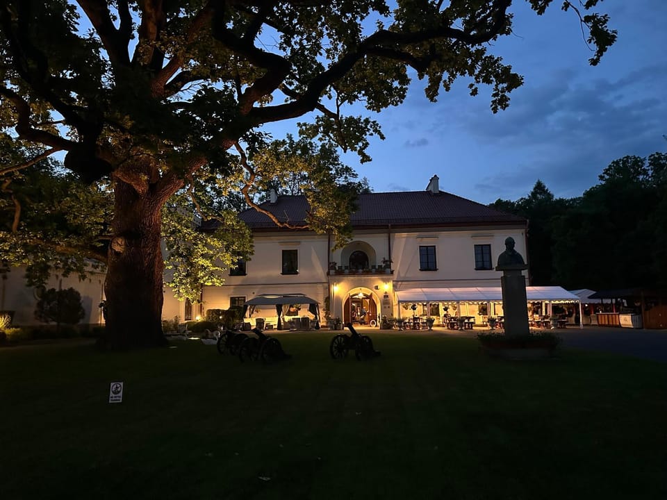 Property building, Facade/entrance, Night, Natural landscape, Garden, Landmark view, Area and facilities