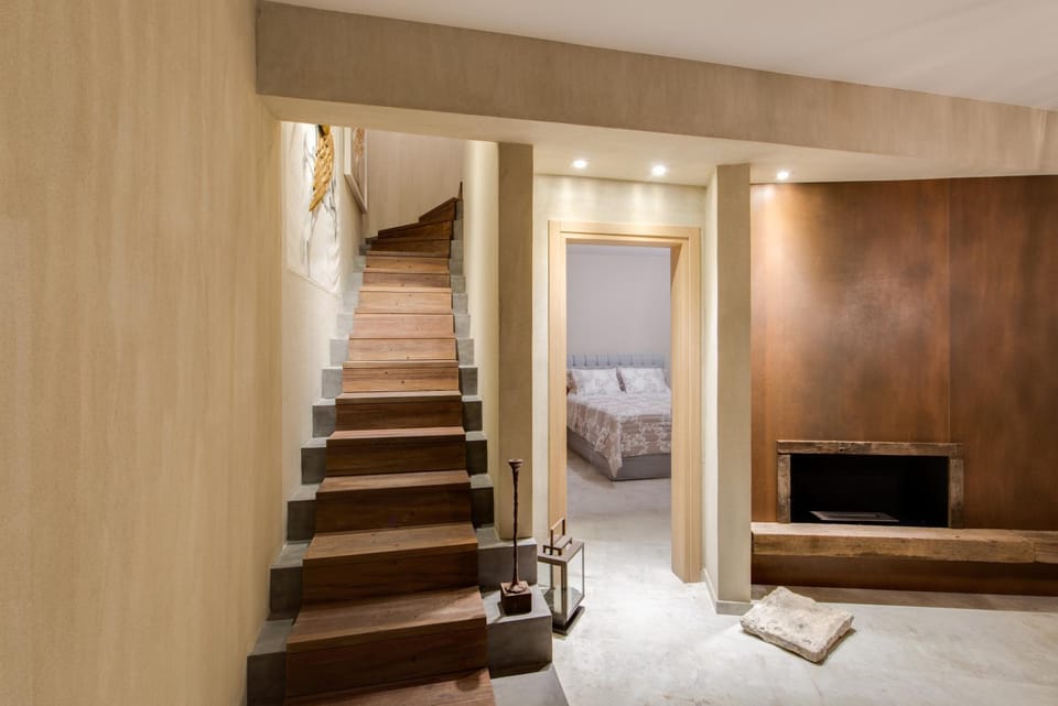 Seating area, Bedroom
