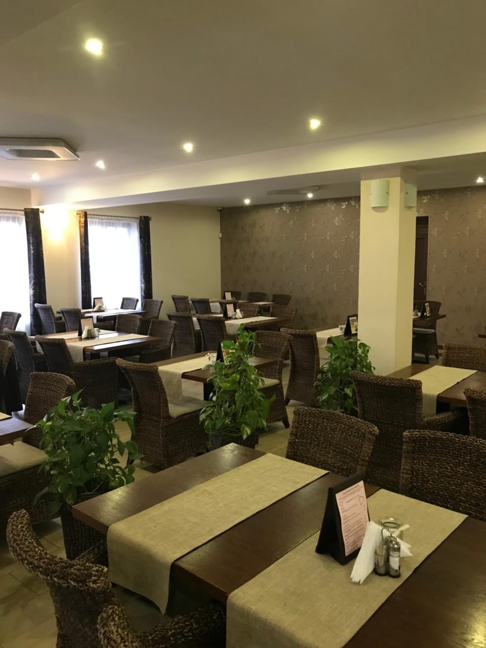 Restaurant/places to eat