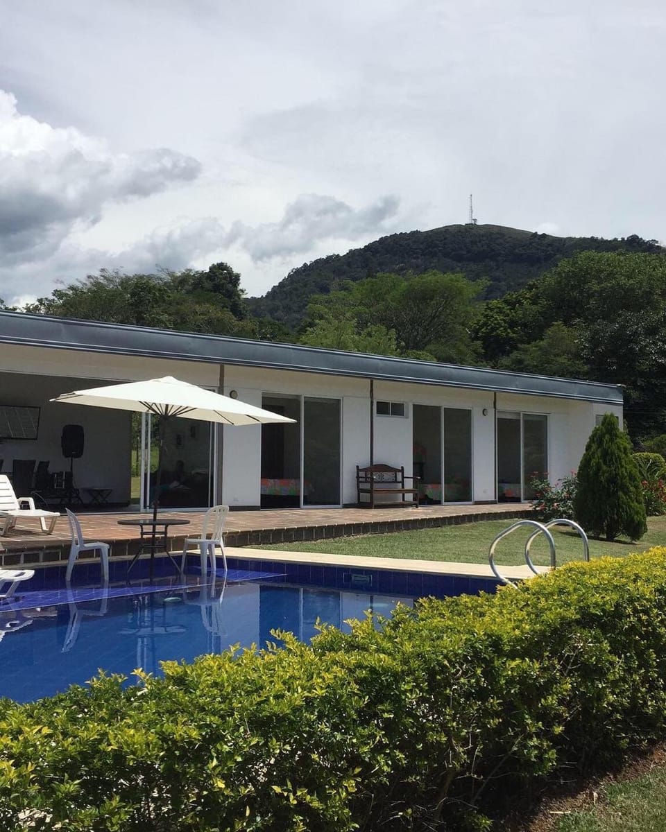 Mountain view, Swimming pool