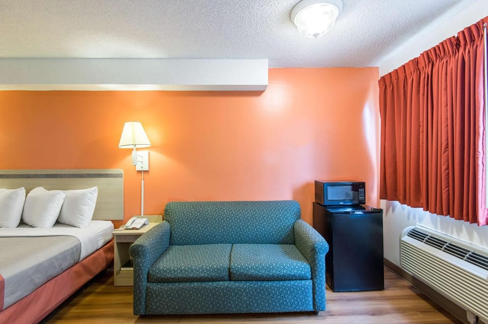 Photo of the whole room, On site