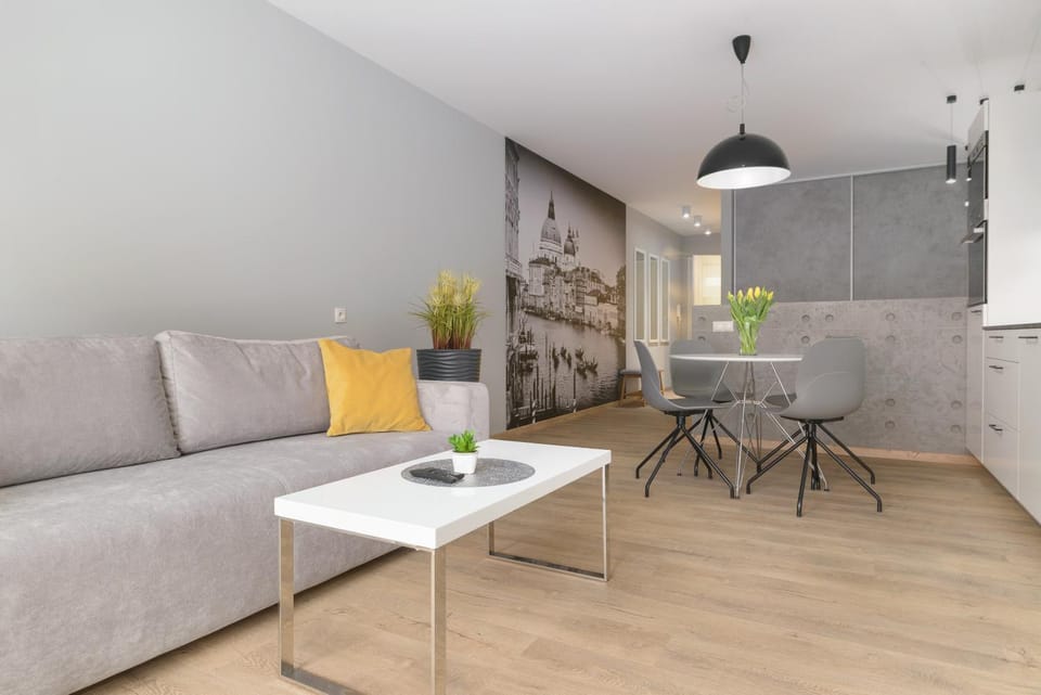 Seating area, Family