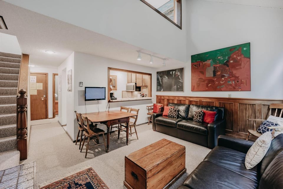 Living room, Decorative detail