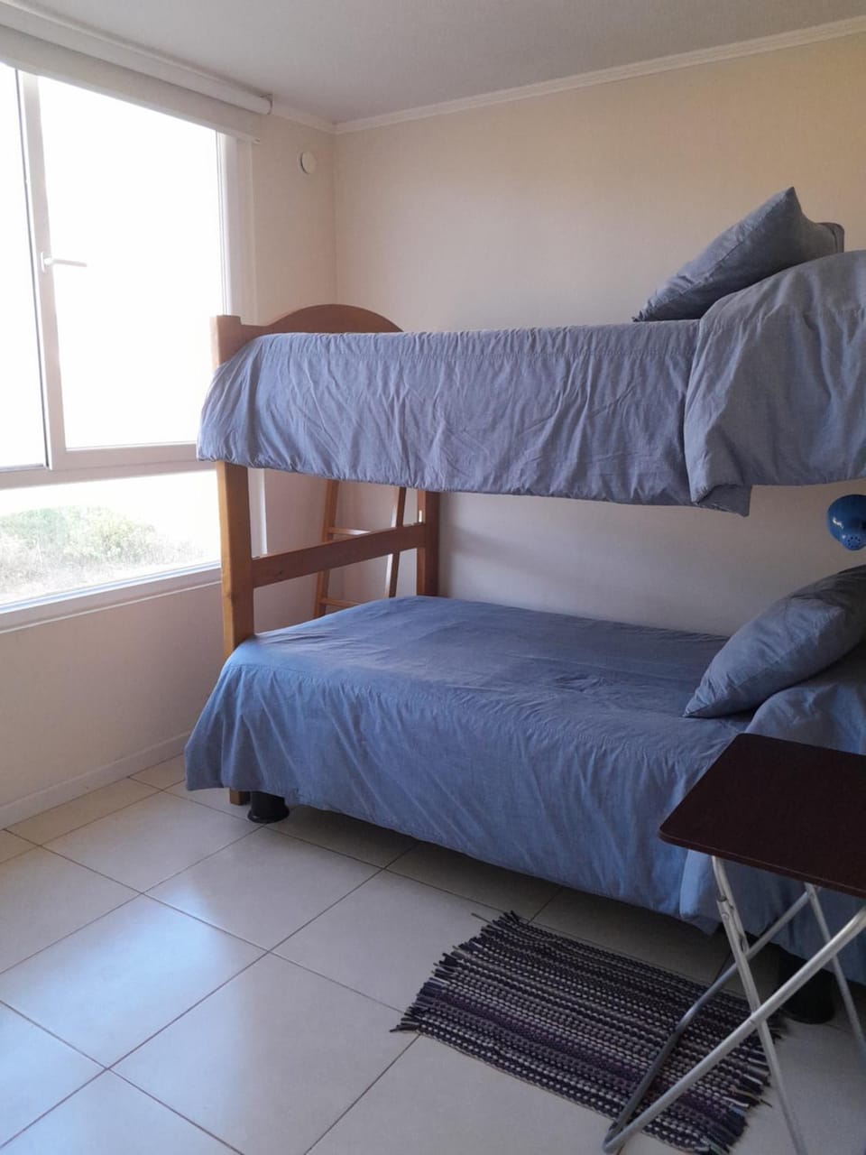 Property building, Bed, Photo of the whole room, Bedroom, bunk bed