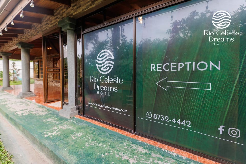 Facade/entrance, Lobby or reception