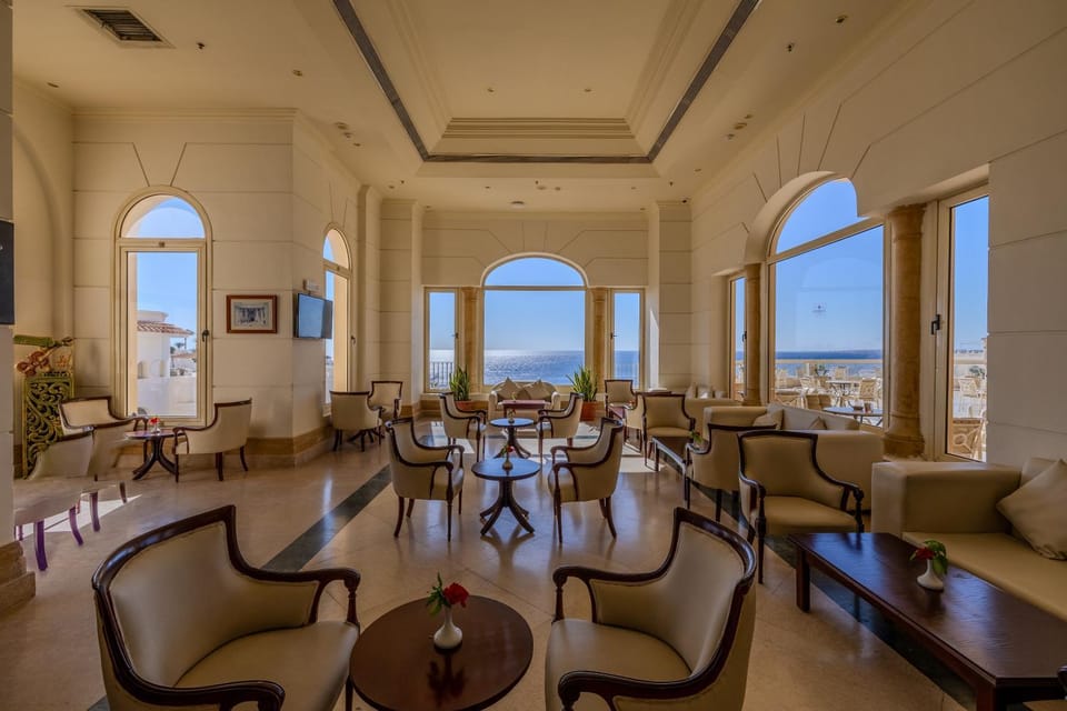 Lounge or bar, Seating area, Sea view