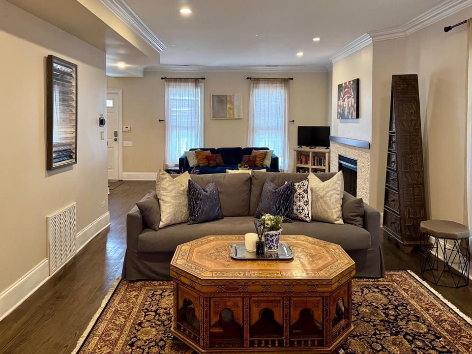 TV and multimedia, Living room, Seating area