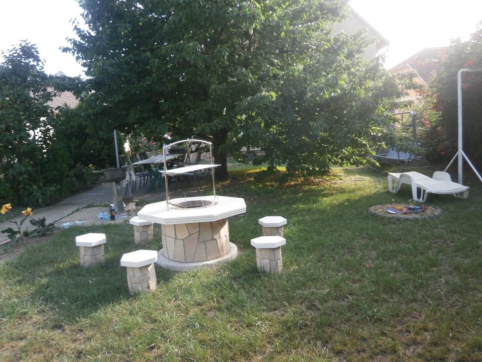 BBQ facilities, Garden