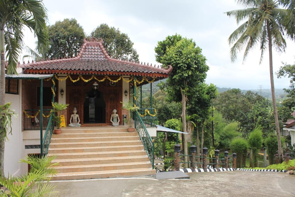 Villa Sawah Resort Hotel in West Java