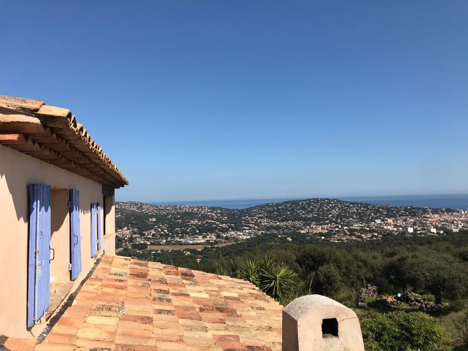 Property building, Sea view
