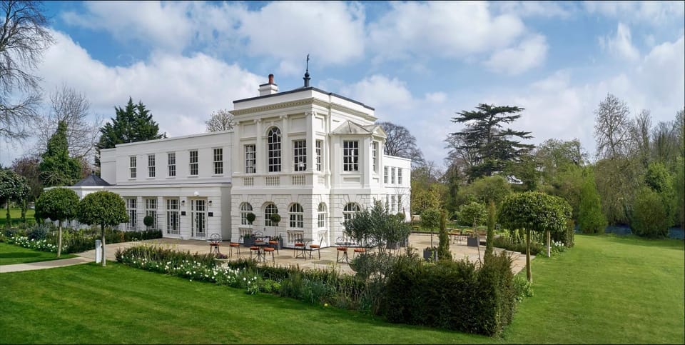 Property building, Facade/entrance, Garden