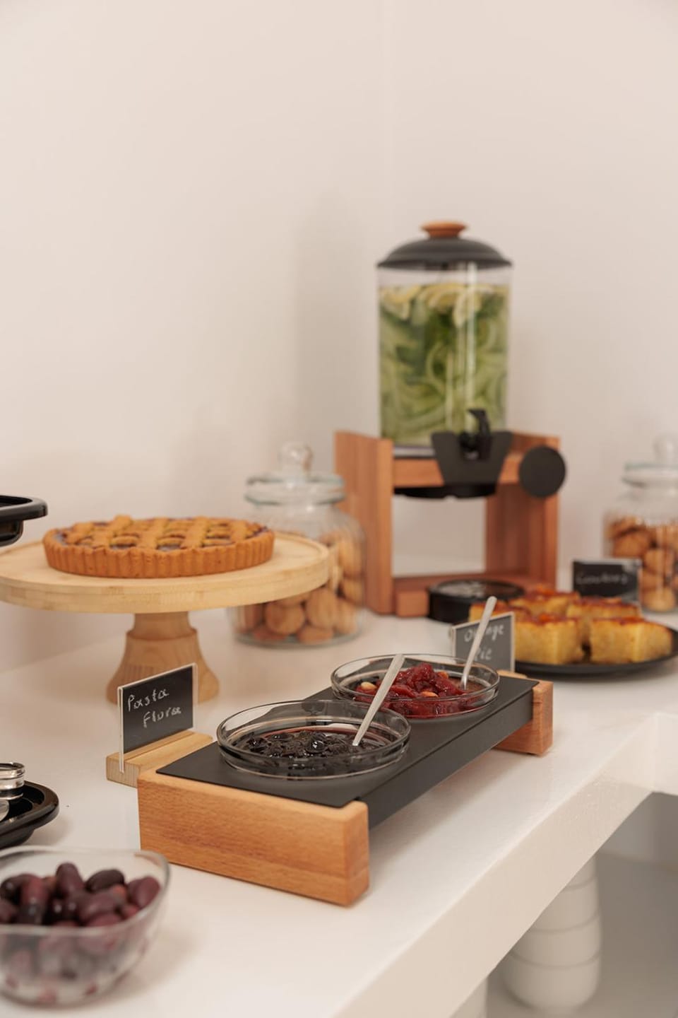 Breakfast, Buffet breakfast