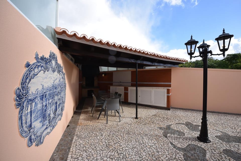 Patio, BBQ facilities