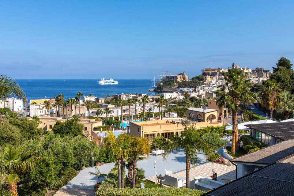 Day, Natural landscape, City view, Sea view