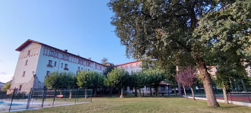 Hostal Ayestaran I Bed and Breakfast in Navarre