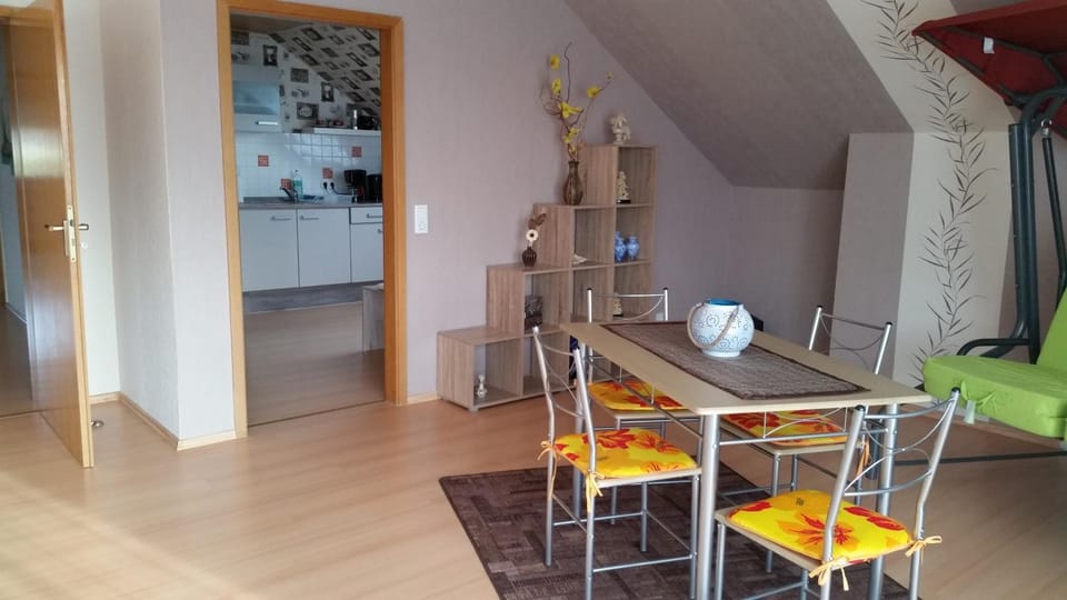Photo of the whole room, Dining area