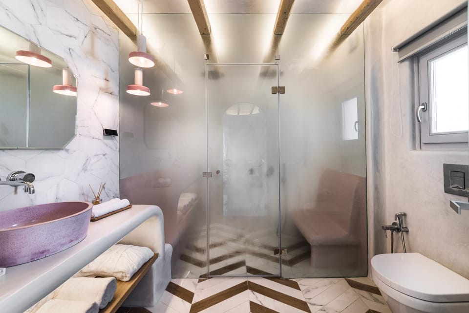 Shower, Sauna