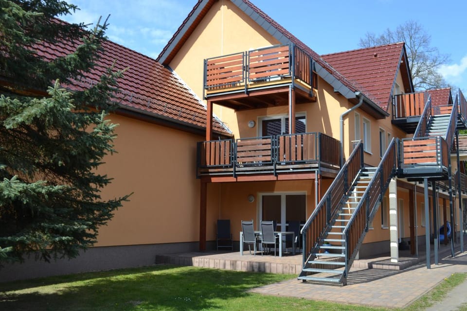 Inner courtyard view