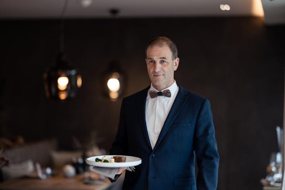 Restaurant/places to eat, VIP