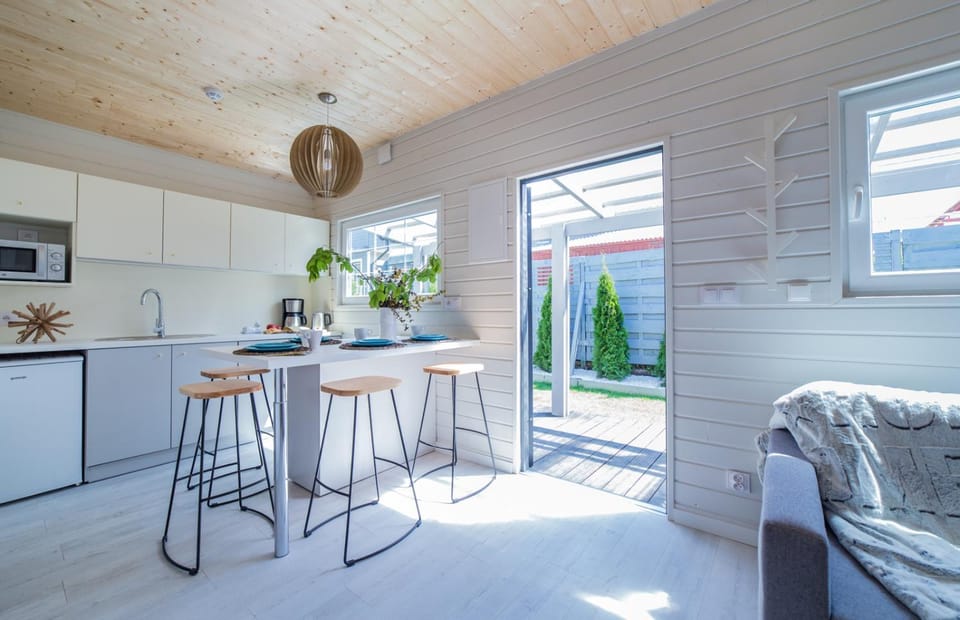 Kitchen or kitchenette, Dining area, pet friendly