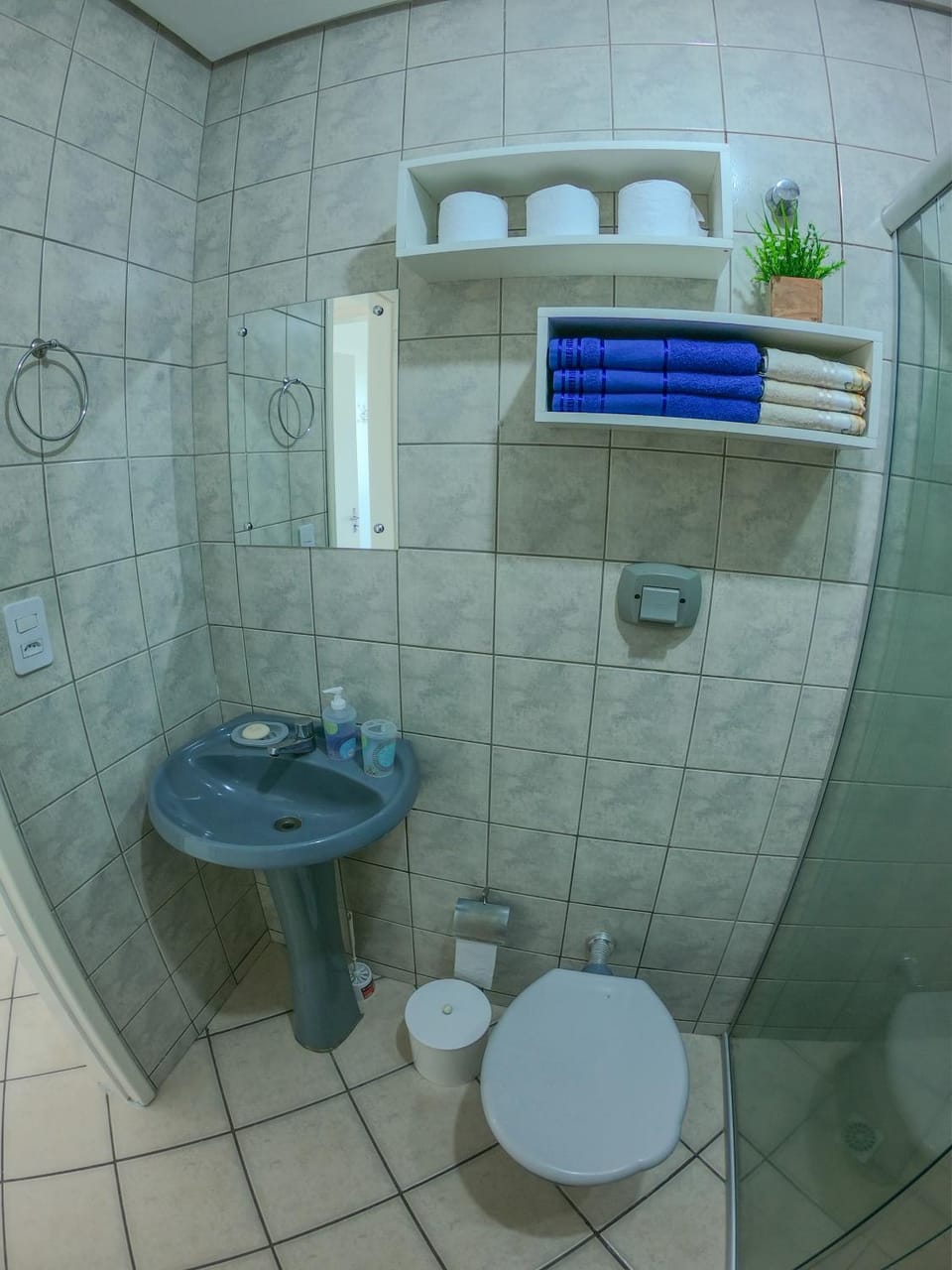 Apto confortável com Ar a 2 Quadras da Praia dos Ingleses Apartment in Florianopolis